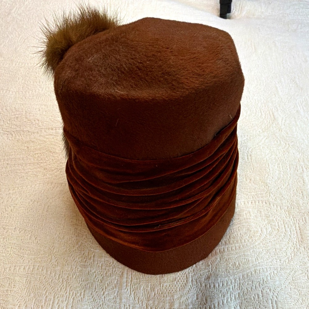 Brown Women’s Cloche Hat Felt & Fur, Lined, Fur Trim Ruched Band One Size